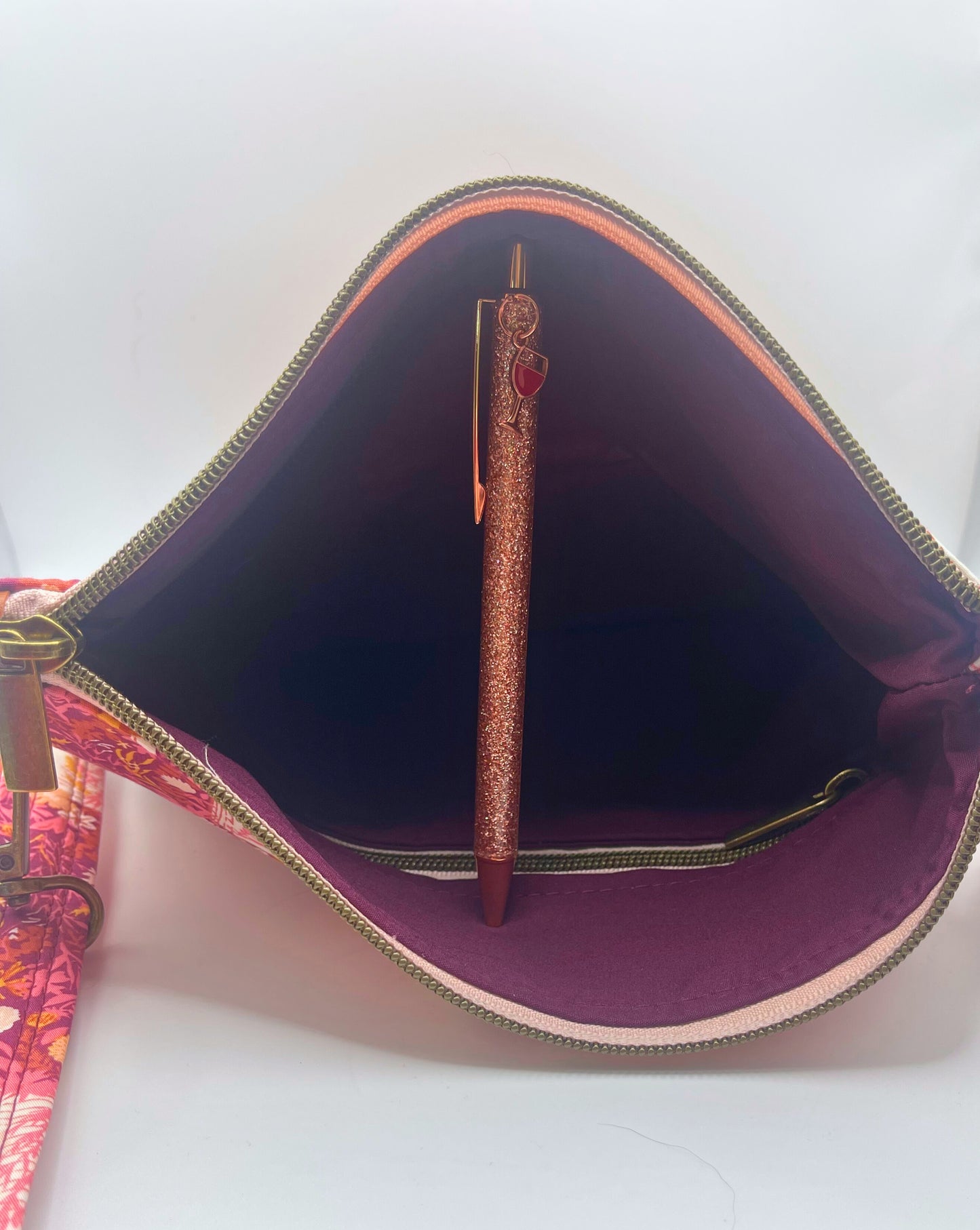 Alyssa Crossbody- Read Between the Pages