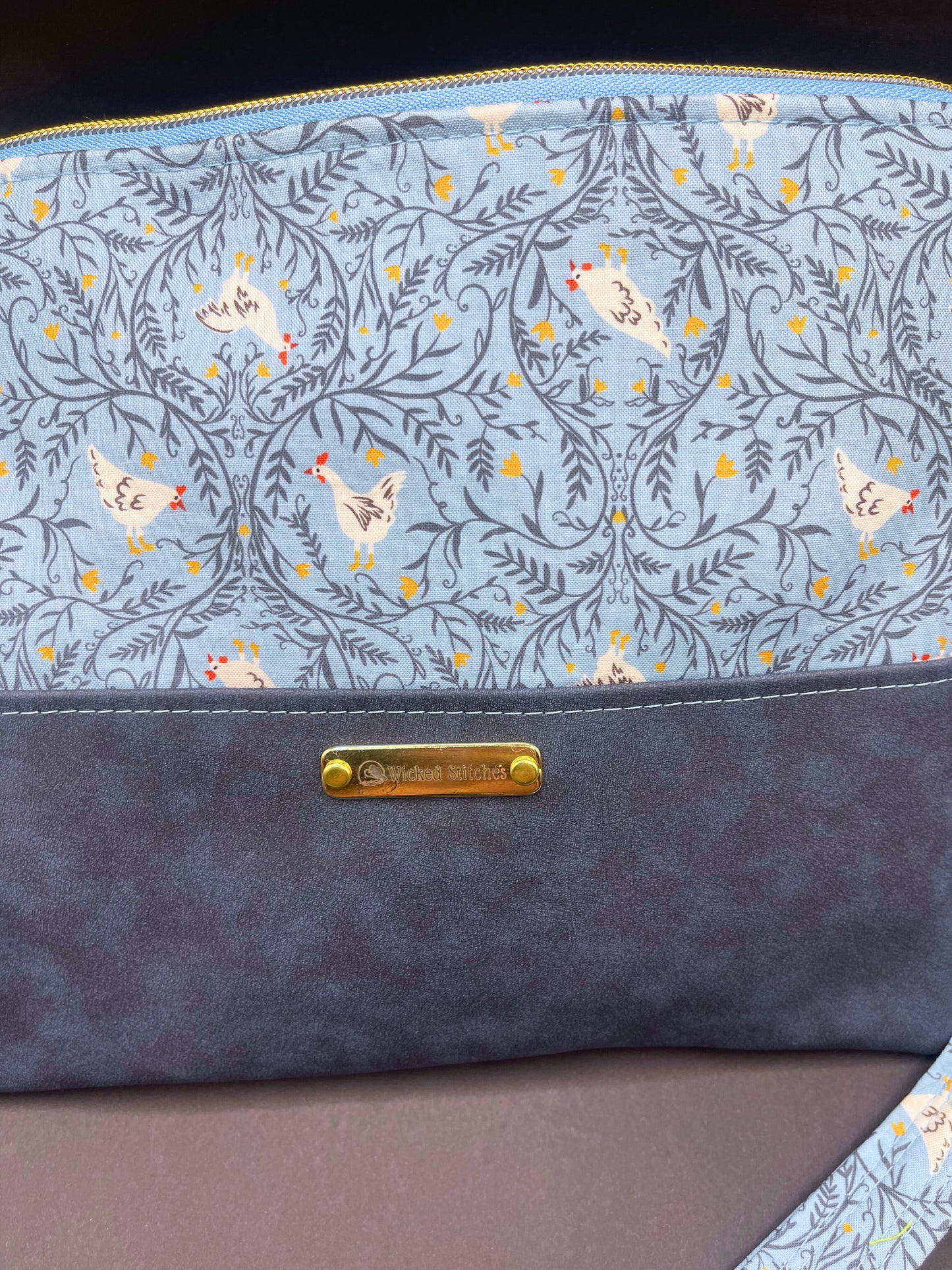 Alyssa Crossbody- Are You Chicken Me Out?