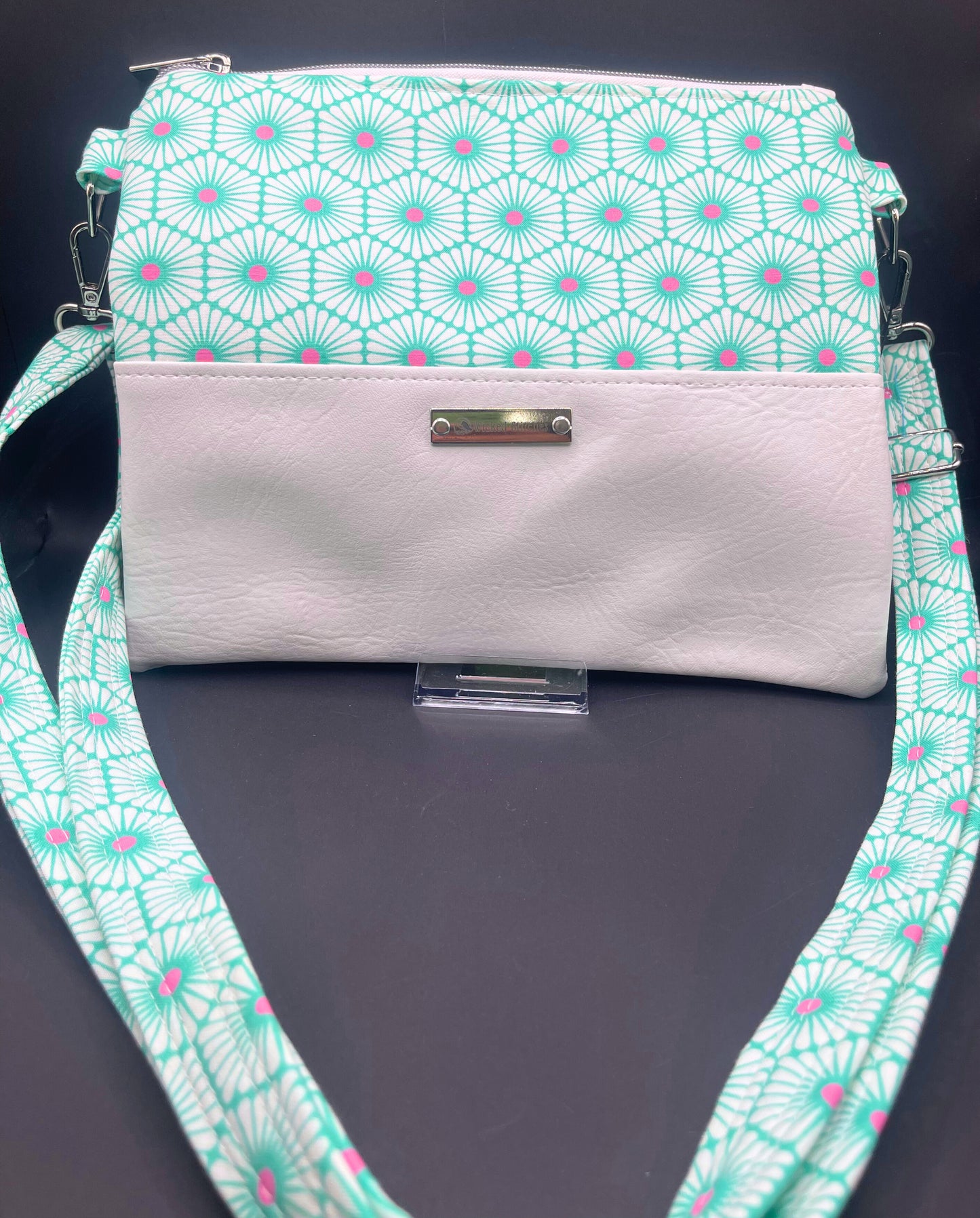 Alyssa Crossbody- The Daisy Chain