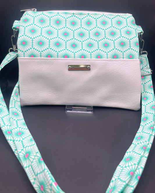 Alyssa Crossbody- The Daisy Chain