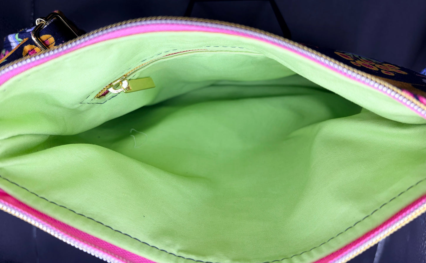 Alyssa Crossbody- Centerpiece Masterpiece