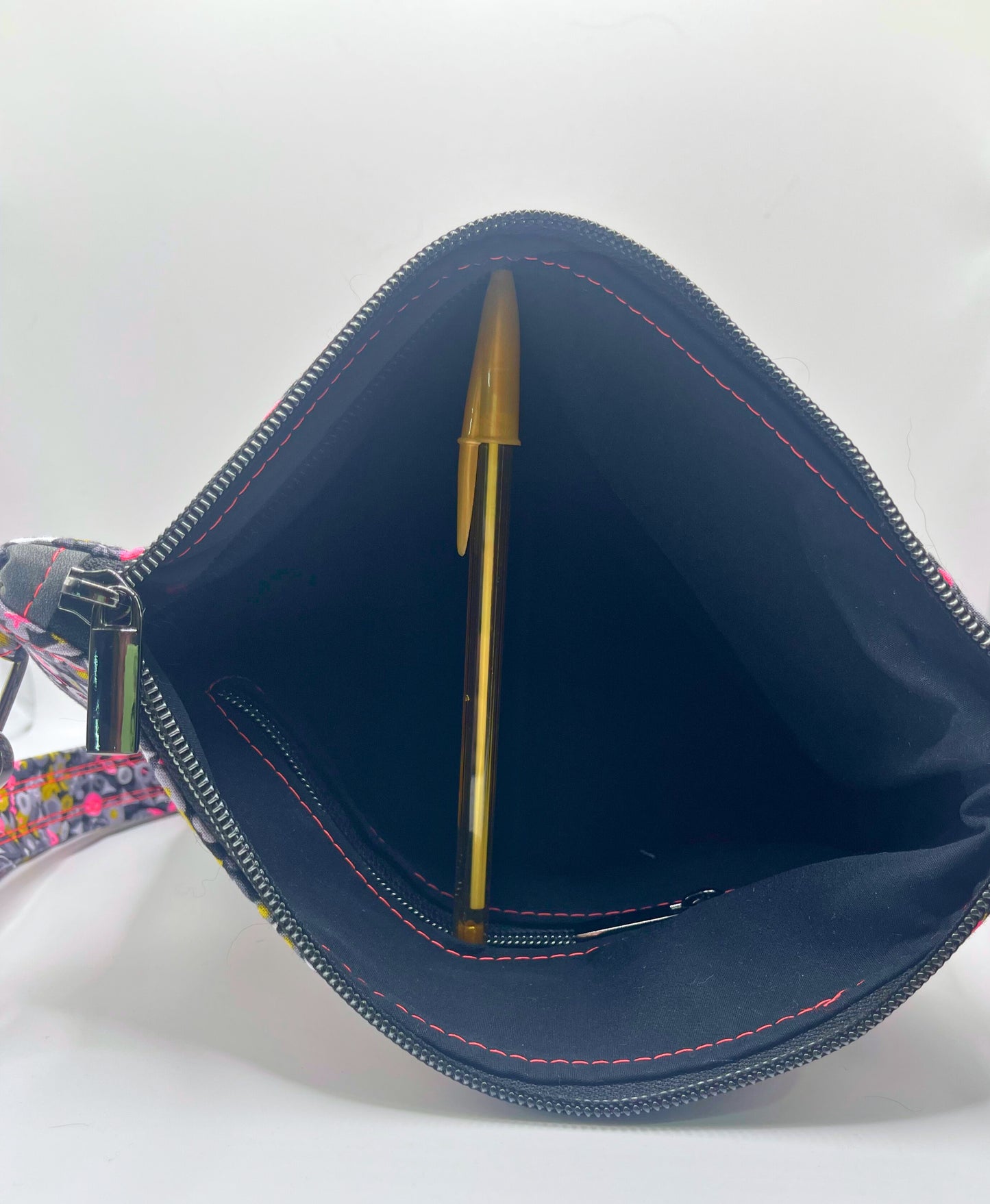 Alyssa Crossbody- That's So Fetch