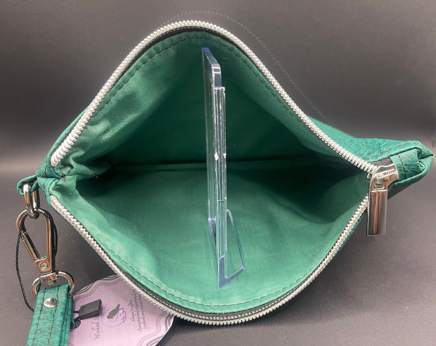 Artemis Wristlet- Crocodile Rock