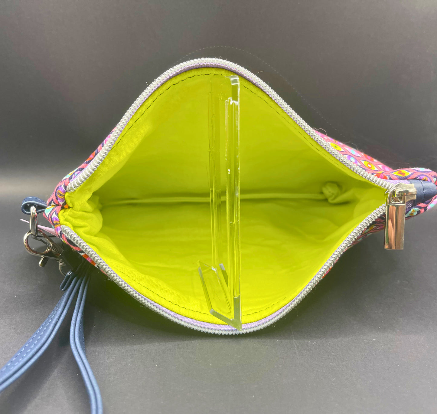 Artemis Wristlet- Cat Eyes See All