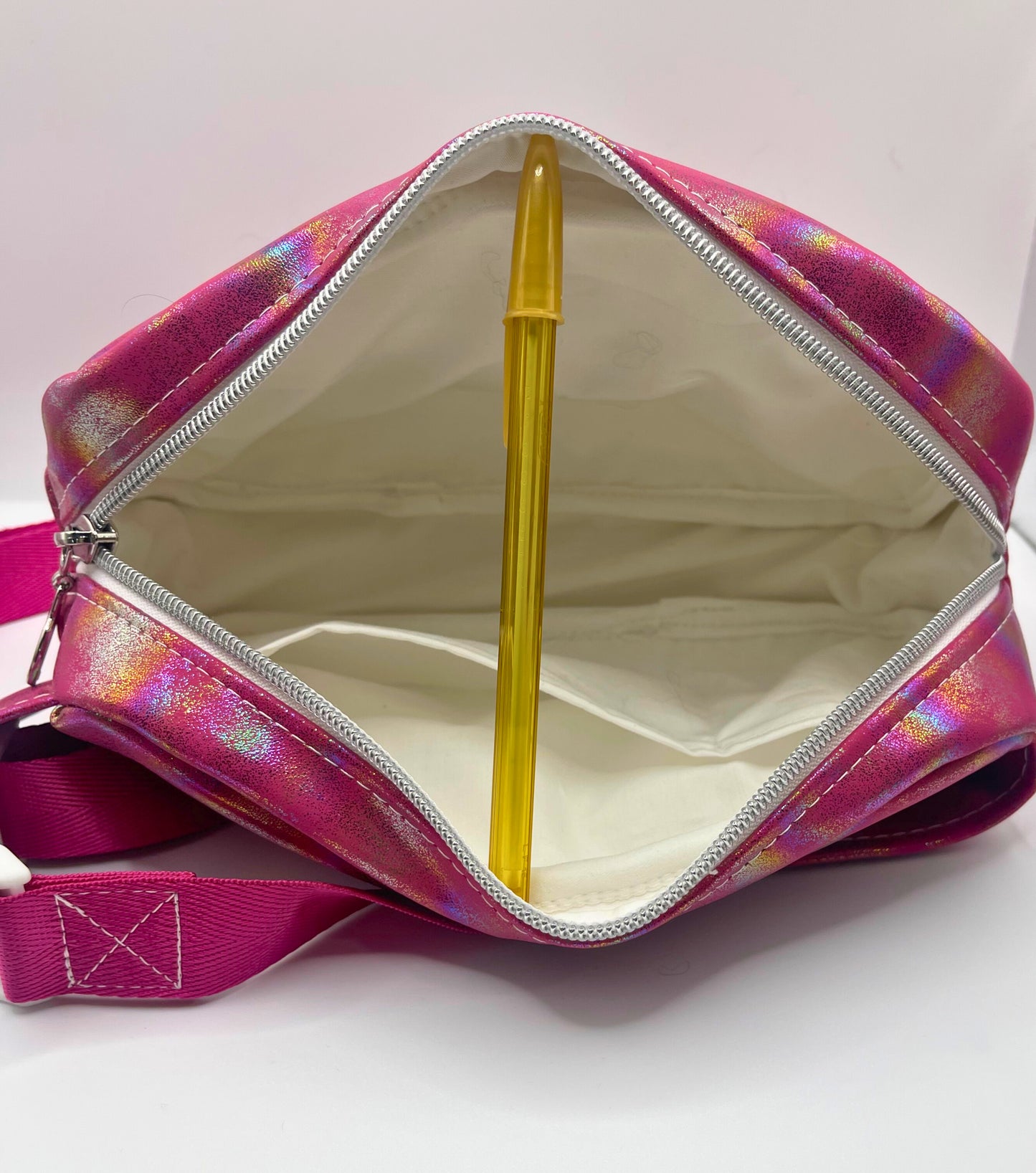 Circi Belt Bag- Pink is the New Black