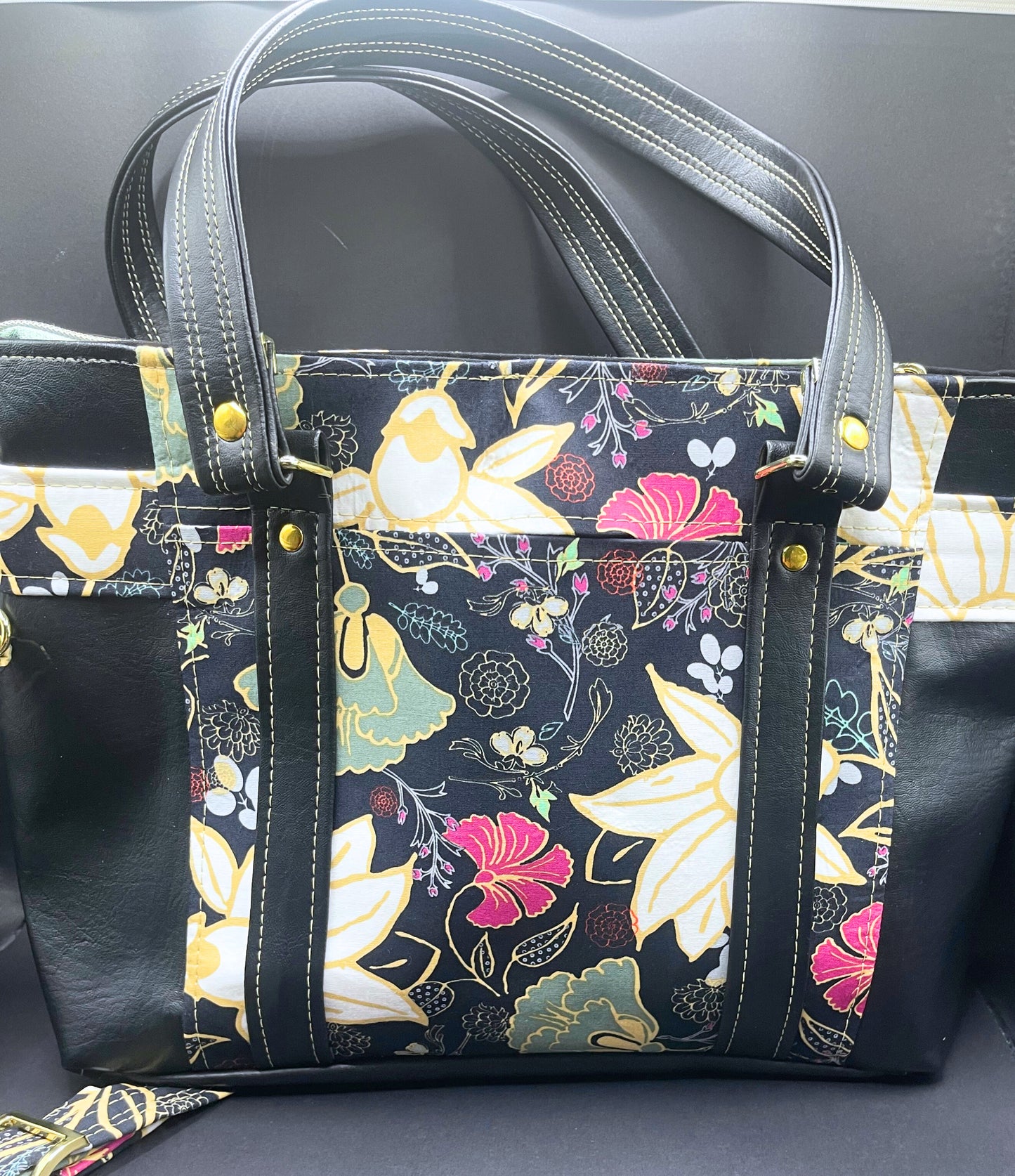 Selene (sm)- On a Dark and Floral Night..