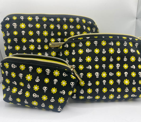 Set of 3 Zipper Pouches- Pushing Up Daisies
