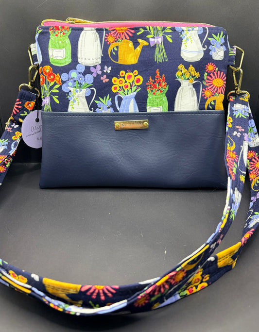 Alyssa Crossbody- Centerpiece Masterpiece