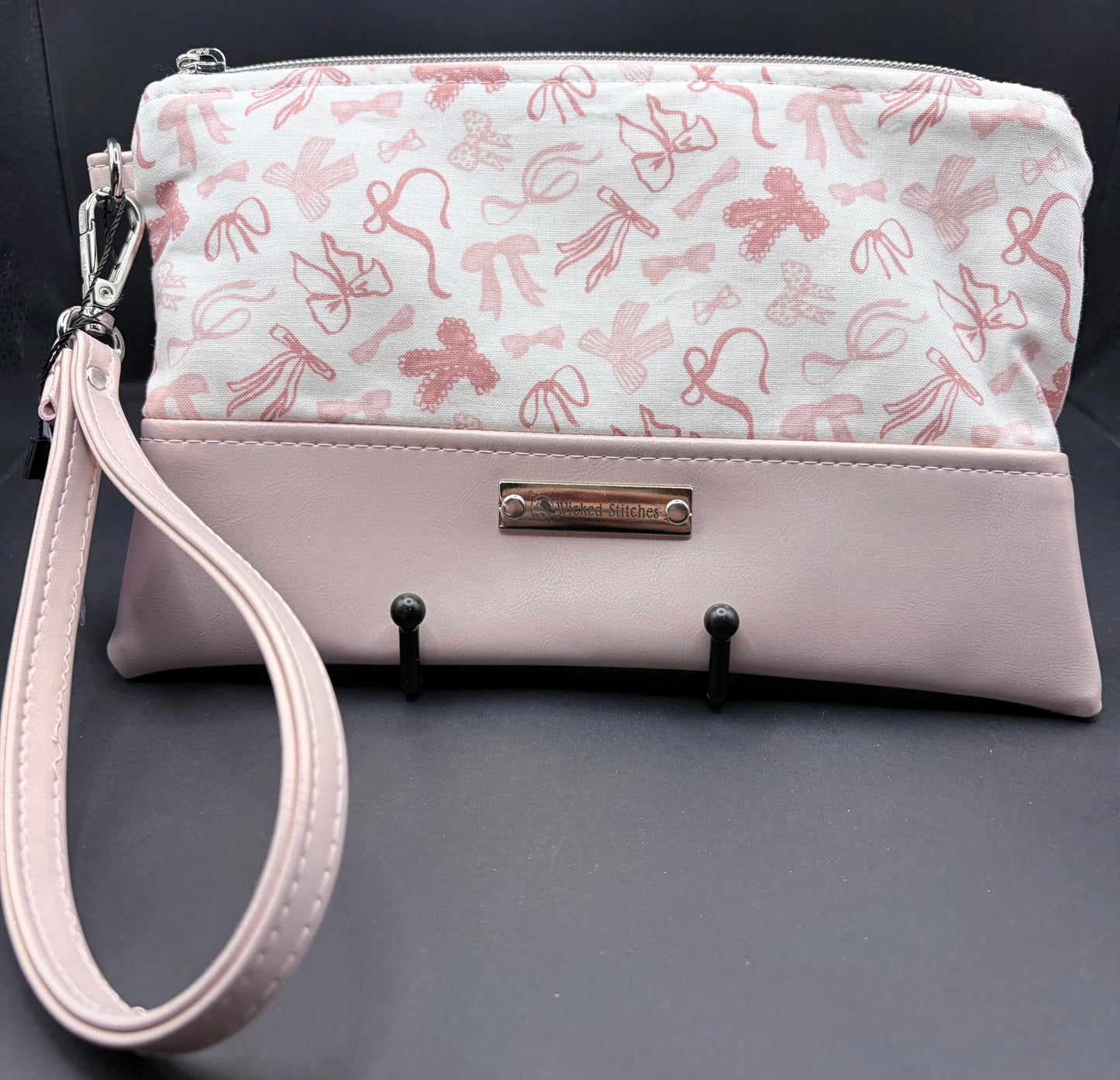 Artemis Wristlet- The Bows are Back in Town