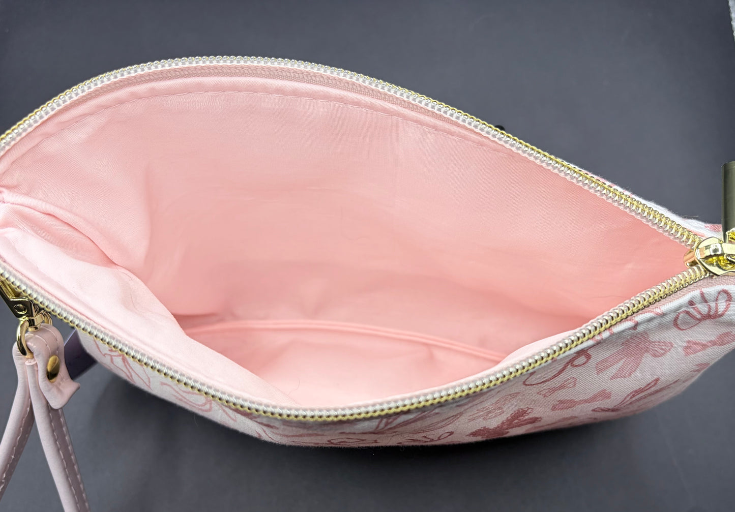 Artemis Wristlet- The Bows are Back in Town, but in Gold