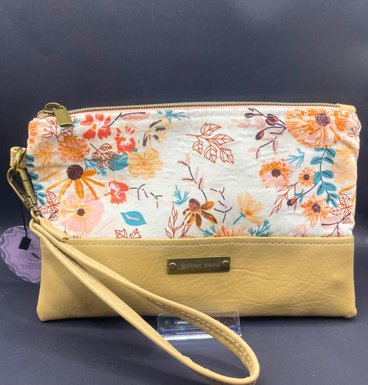Artemis Wristlet- Antique Floral