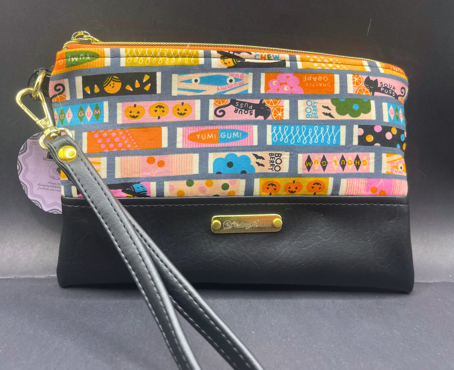 Artemis Wristlet- I Chews You!