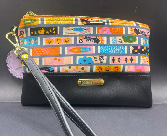 Artemis Wristlet- I Chews You!