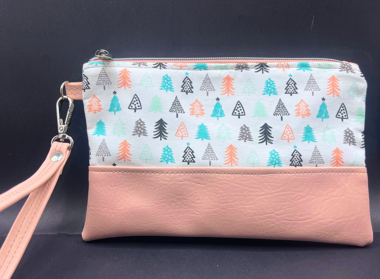 Artemis Wristlet- What an Unusual Forest