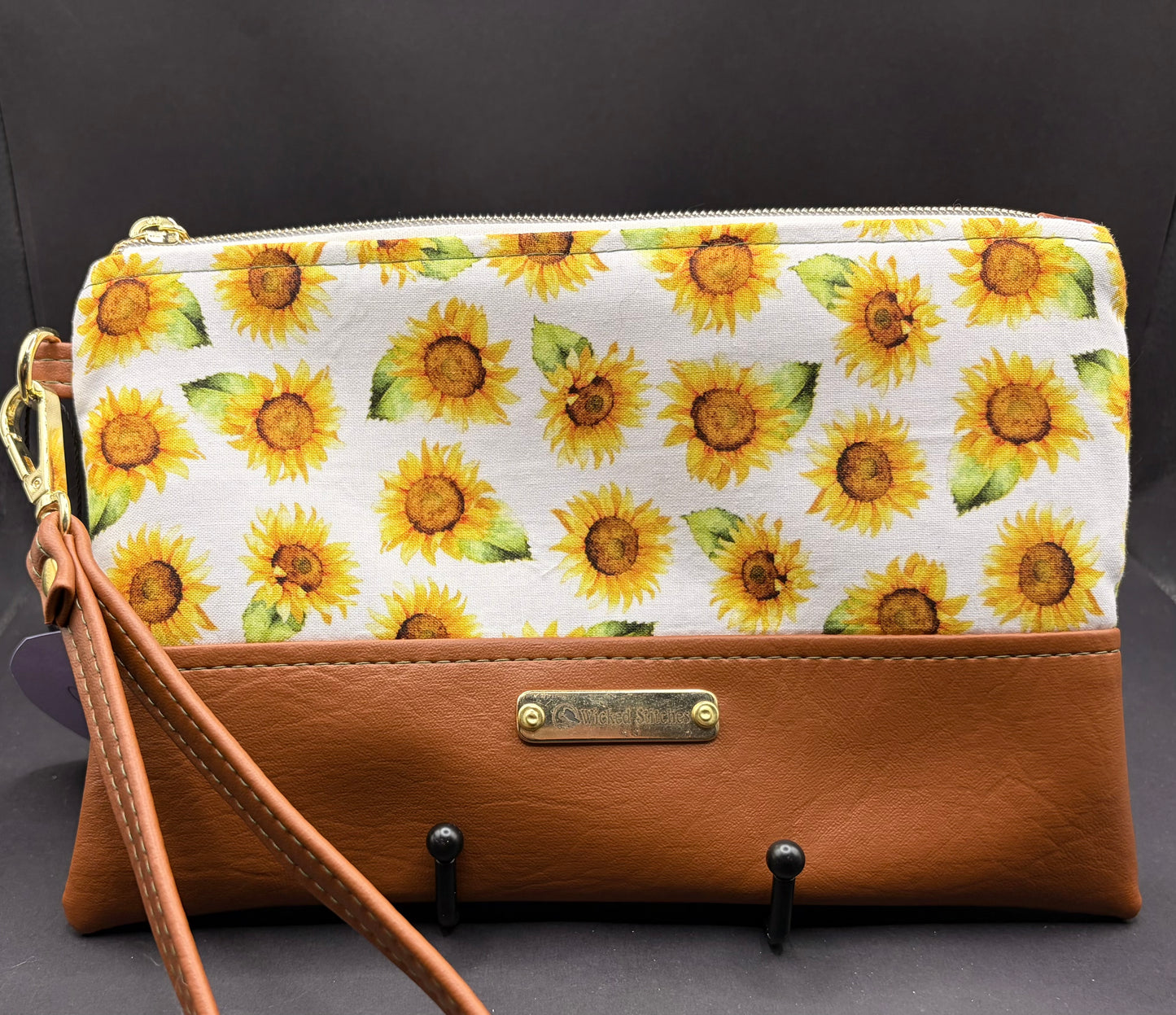 Artemis Wristlet- Sunshine Lollipops