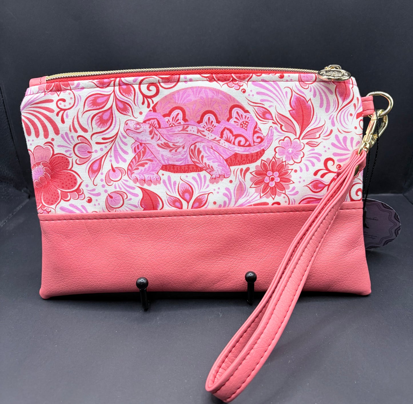 Artemis Wristlet- Turtle Power